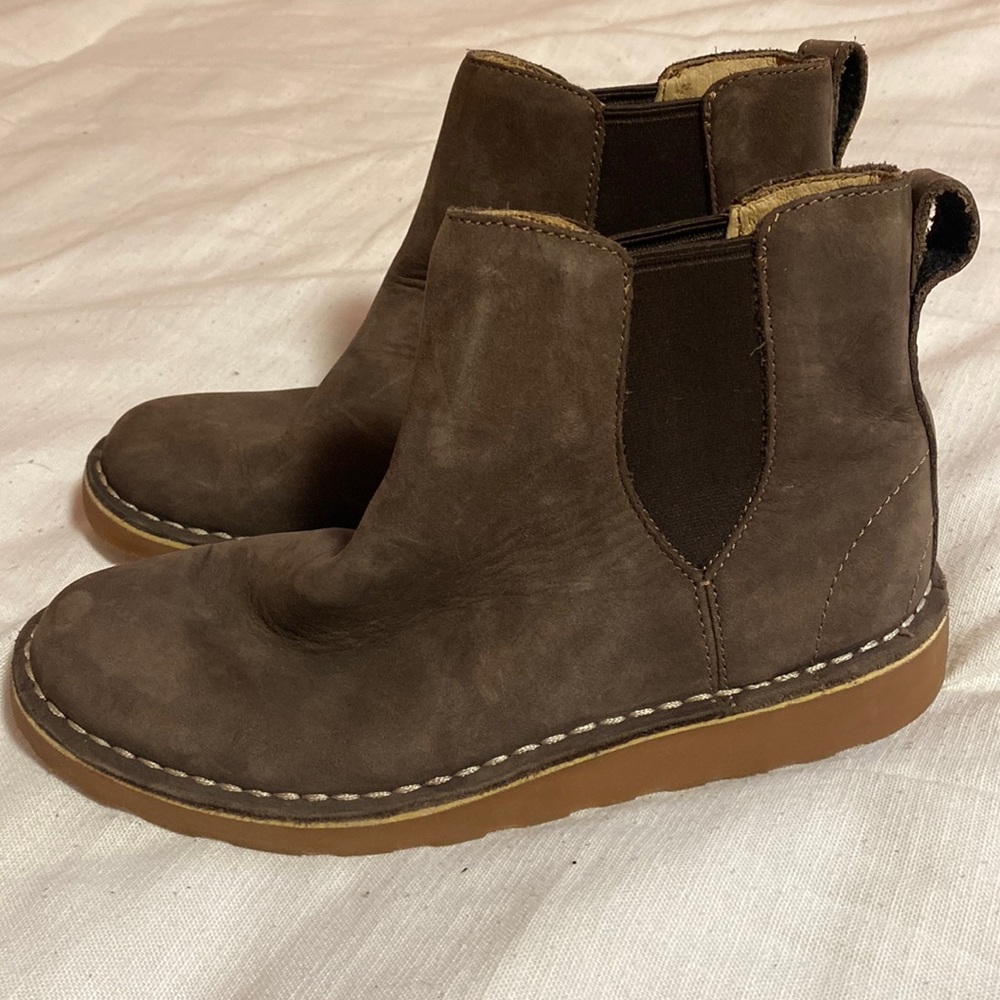 L.L. Bean, Chelsea boot woman size 7 suede ✨🌙⛺️ NWOT  GORG must have for FALL
